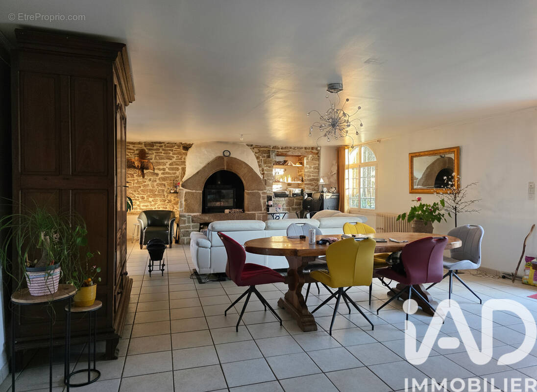Photo 1 - Maison à SAINT-GLEN