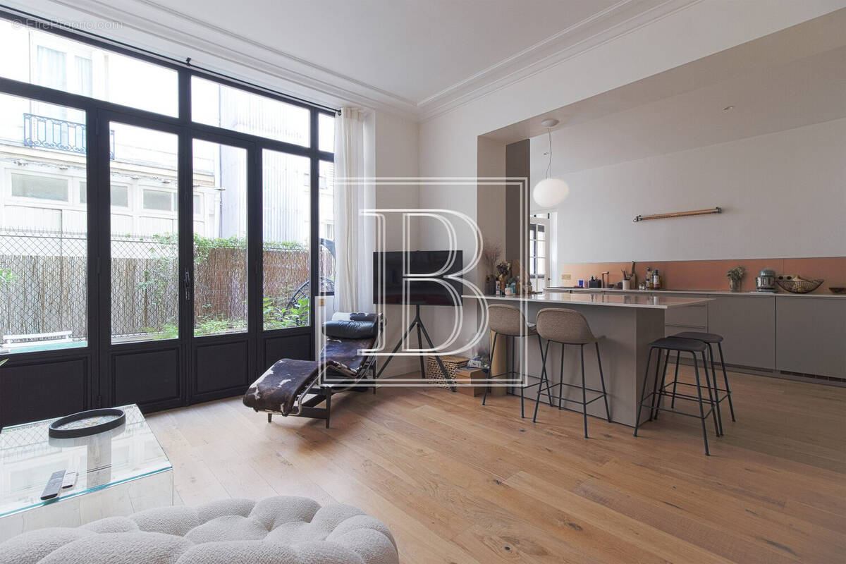 Appartement à PARIS-4E
