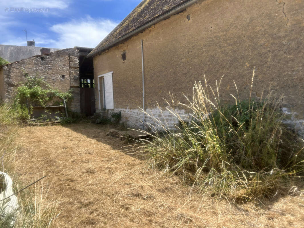 Maison a renover  entre corbigny et premery - photo 5