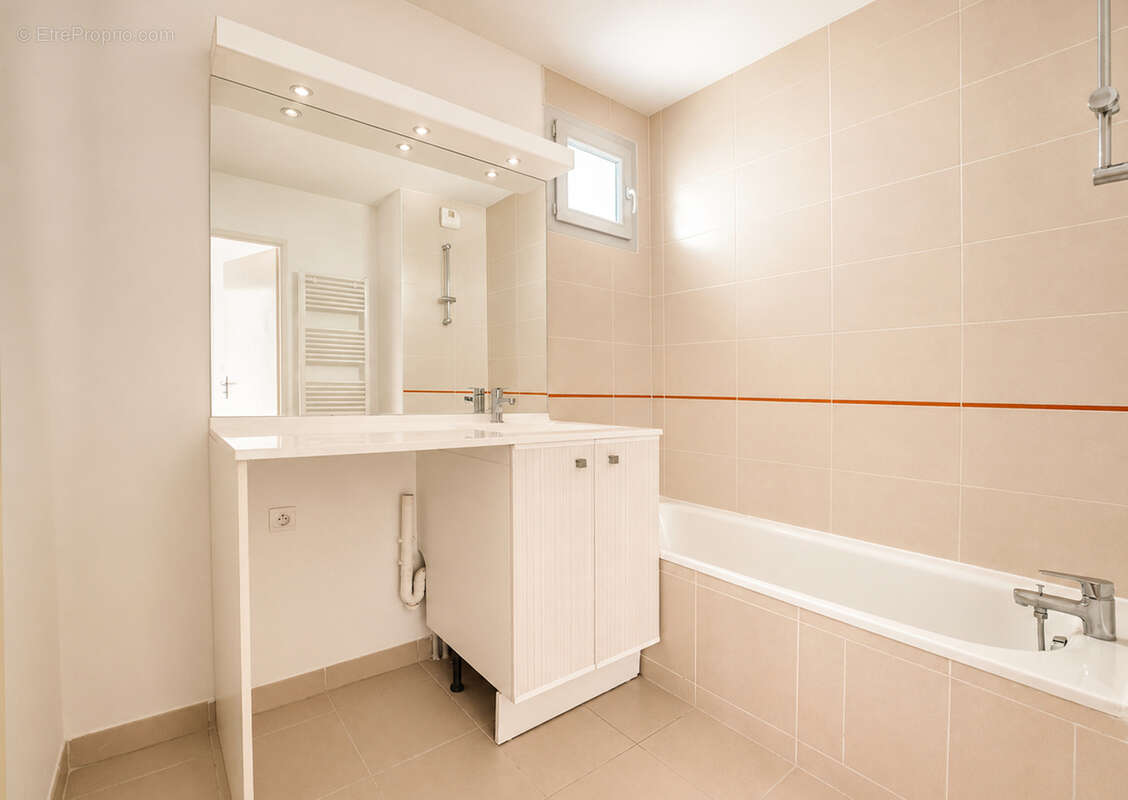 En exclusivité ! Appartement T3 de 65 m2 situé au 1er étage, dans le quartier recherché de Croix-Daurade. - photo 11