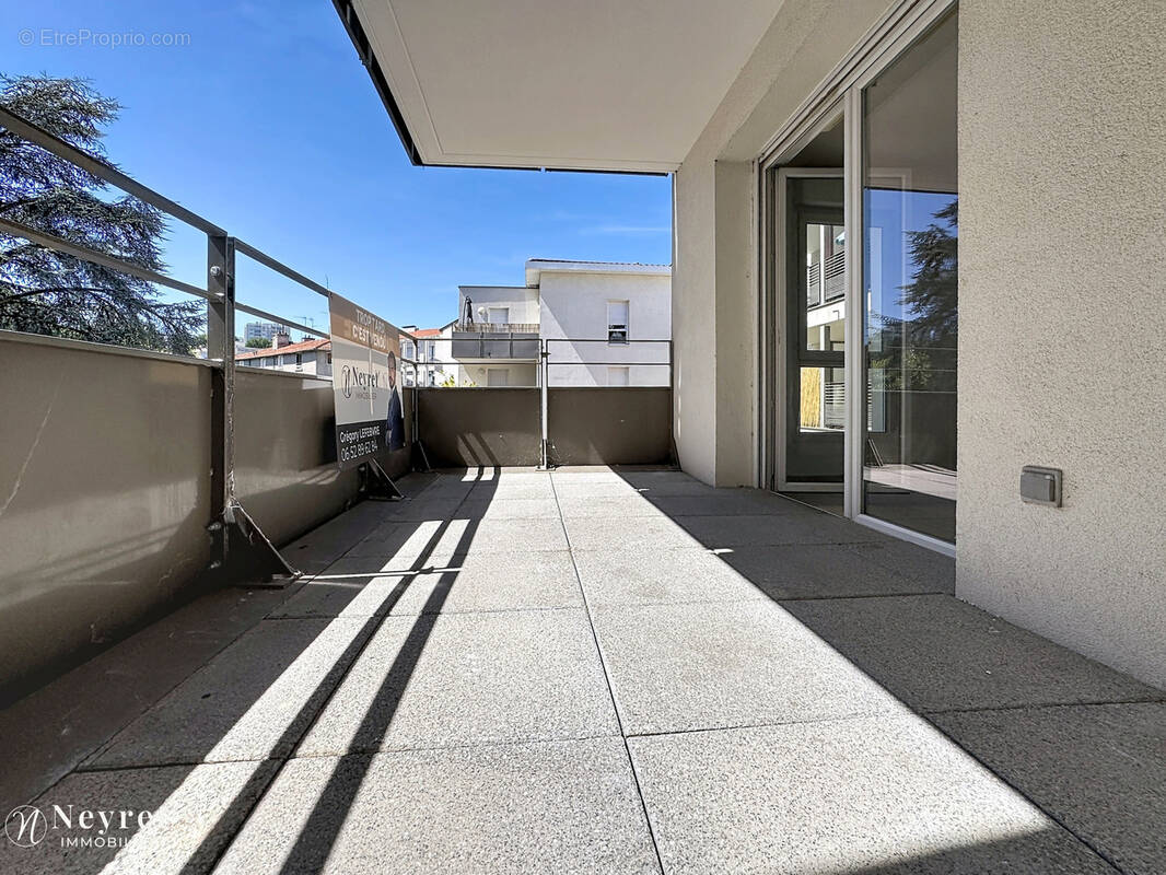 Appartement à OULLINS
