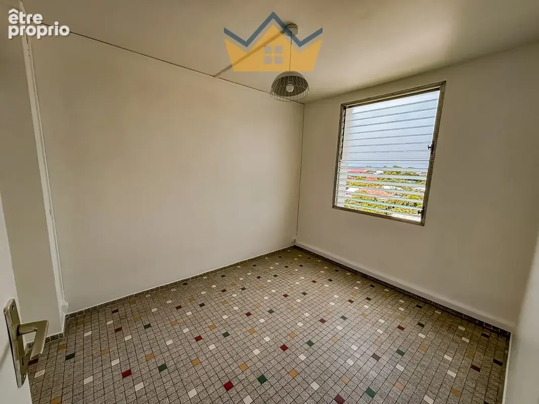 Appartement 5 pièces 69 m² à vendre à Fort-De-France (97200) - photo 7