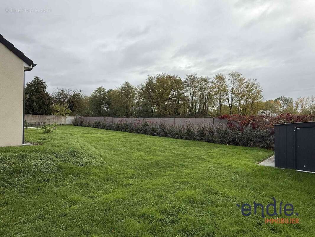 Maison à DOMPIERRE-SUR-BESBRE