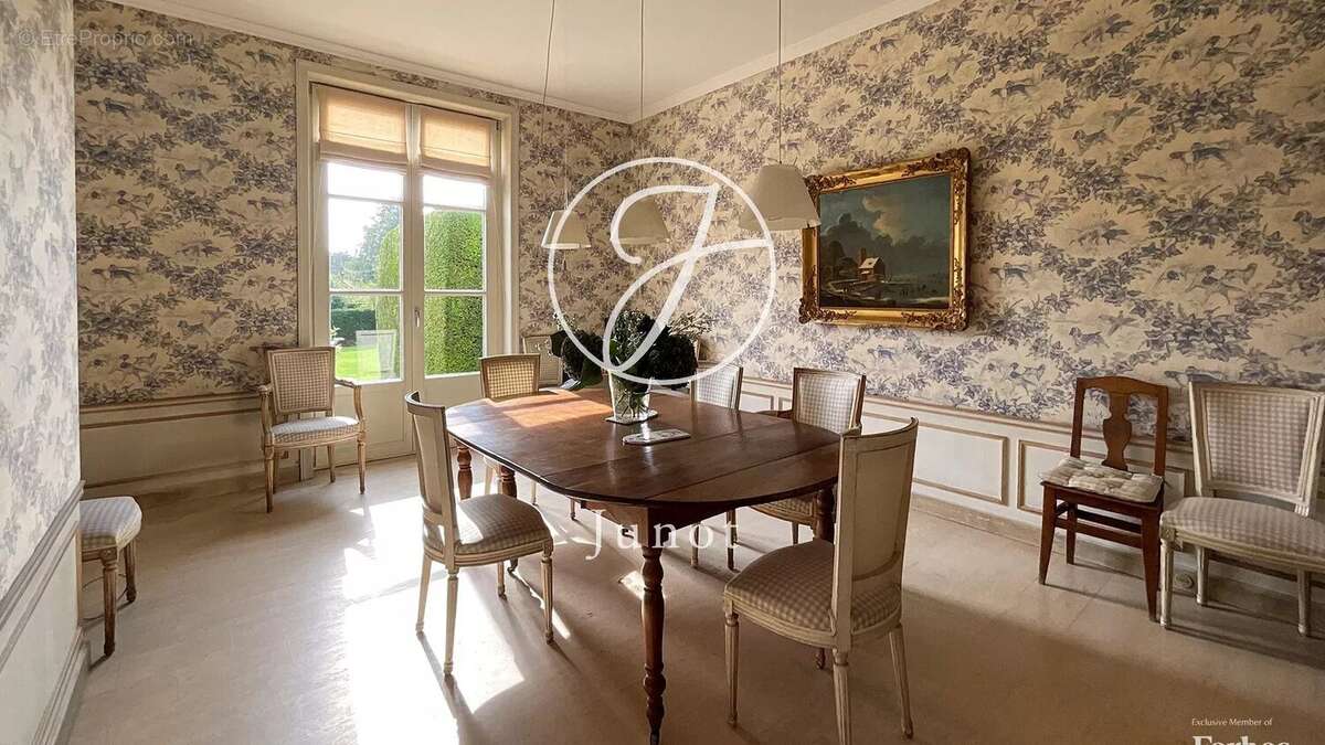 Maison à CROIX