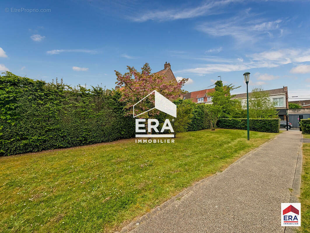 Appartement - 67 m² -  Terrasse - place de parking sécurisée - Wasquehal Centre - photo 9