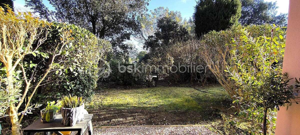 Appartement à MALLEMORT