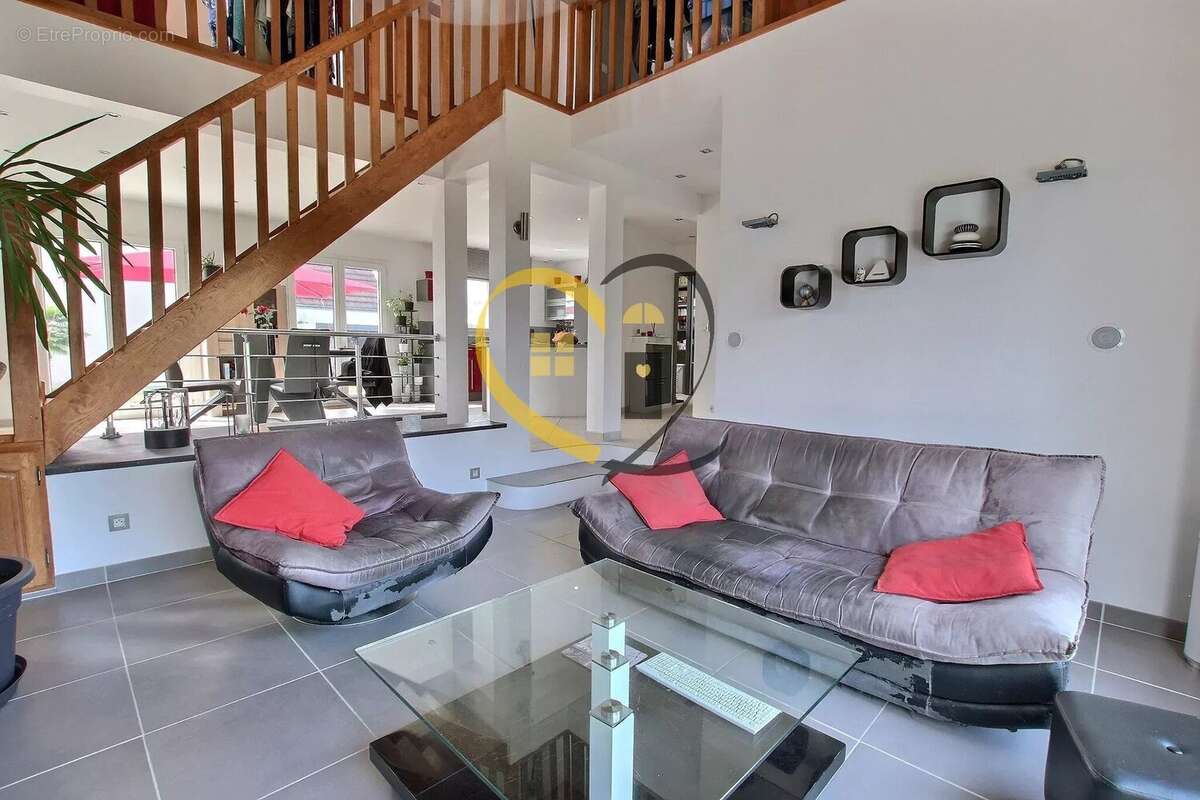 Maison à SANDILLON