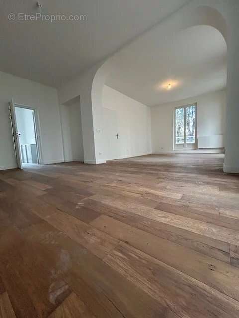 Maison à ASNIERES-SUR-SEINE