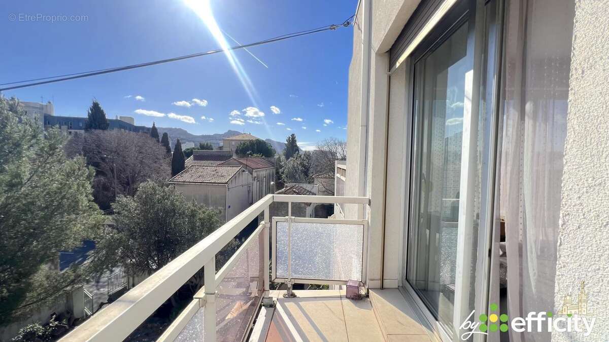 Appartement à MARSEILLE-9E