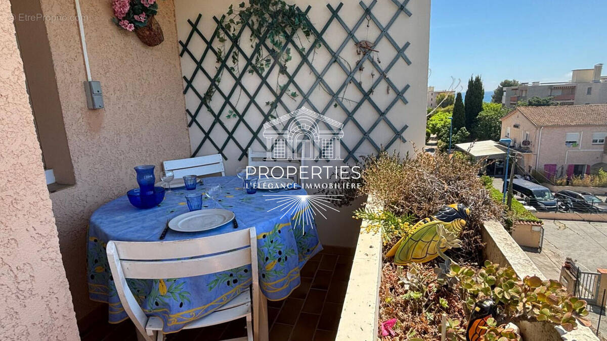 Appartement à BORMES-LES-MIMOSAS