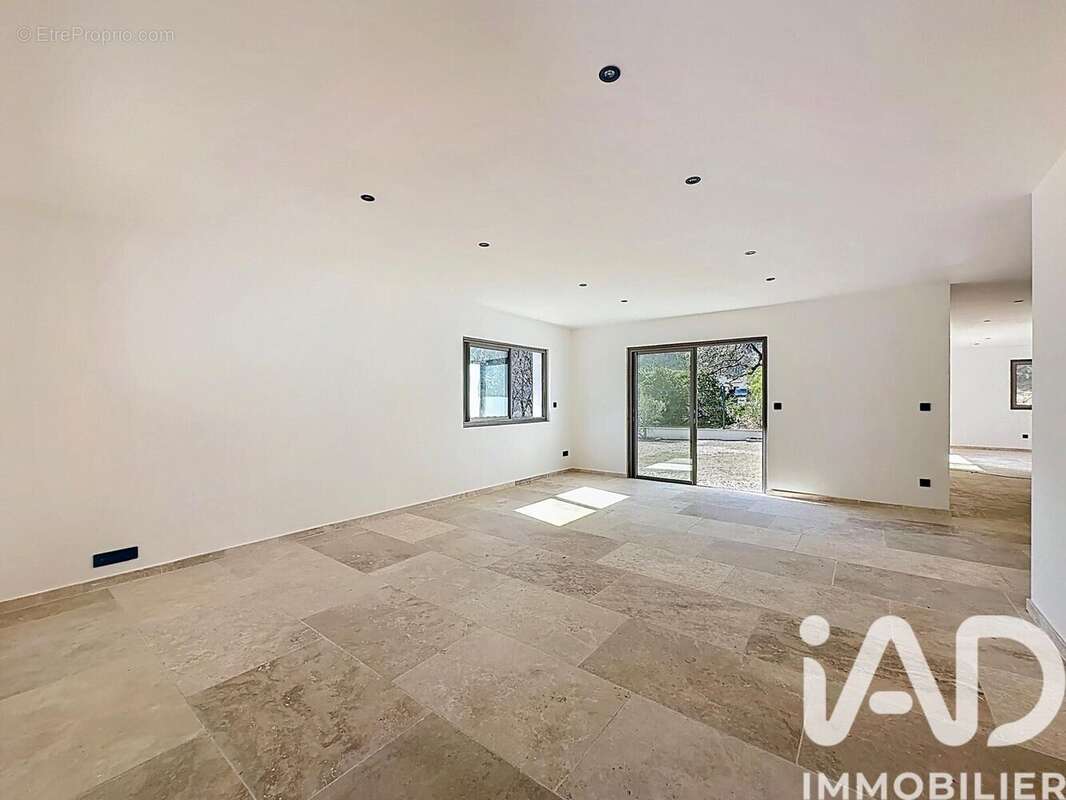 Maison 150 m² à Bargemon  - photo 6