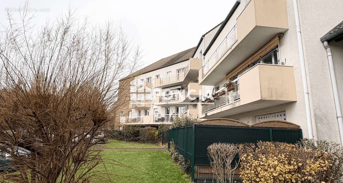 Appartement à PONTAULT-COMBAULT