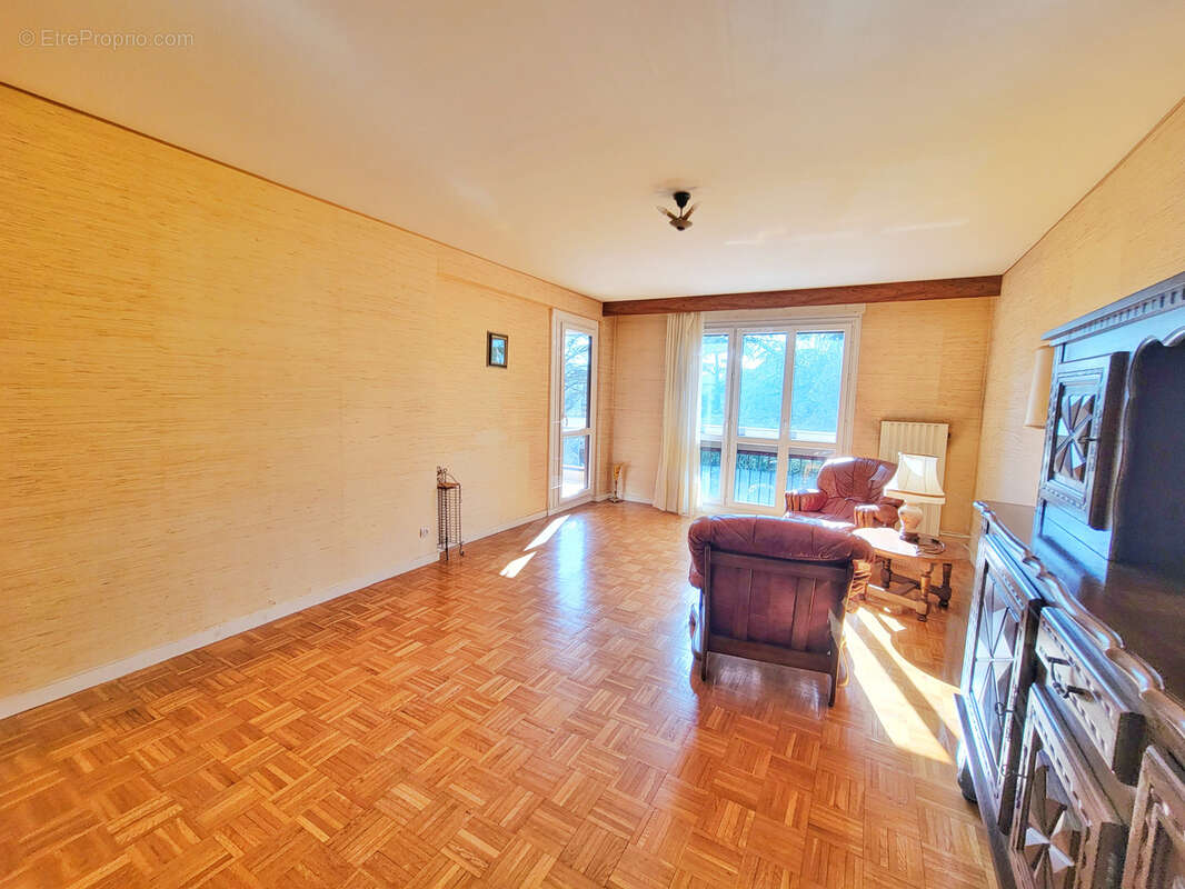 Appartement à FRANCHEVILLE