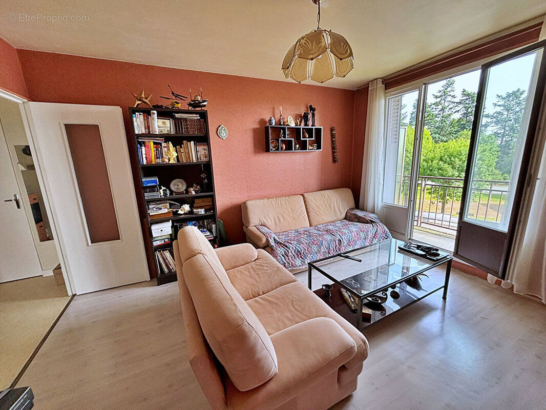 Appartement à RIORGES