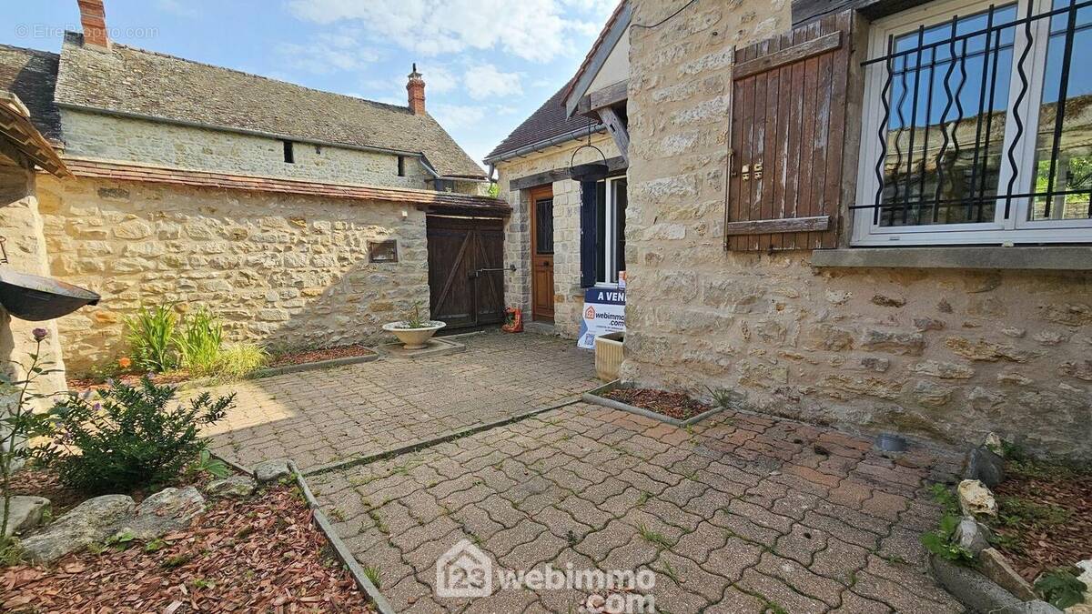 Une autre vue de la terrasse. - Maison à MOIGNY-SUR-ECOLE
