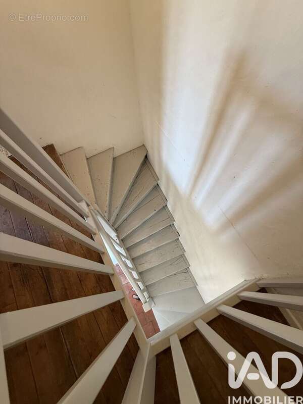 Maison 61 m² à Chef-Boutonne  - photo 9