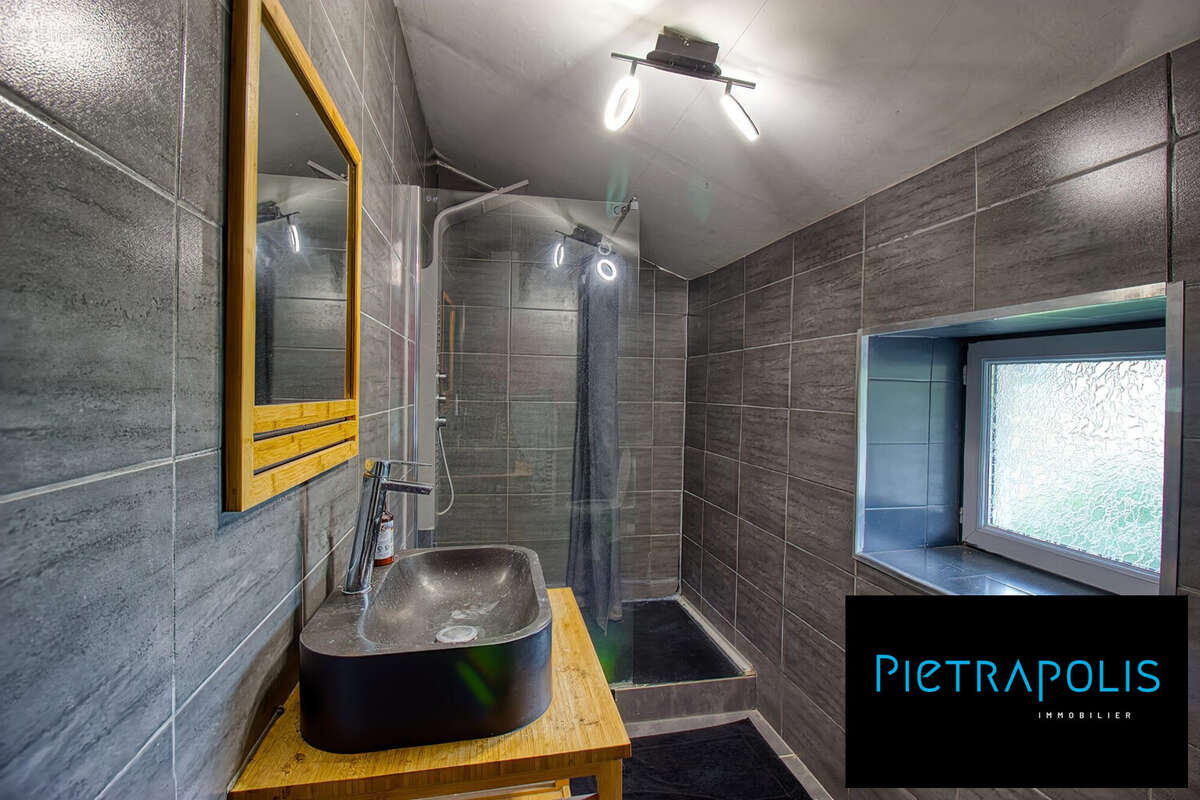 Maison à PONT-DE-VEYLE