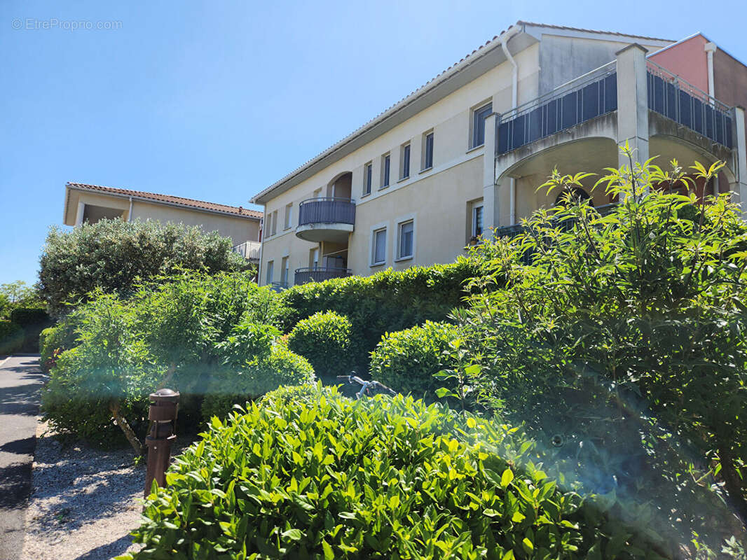Appartement à L'ISLE-SUR-LA-SORGUE
