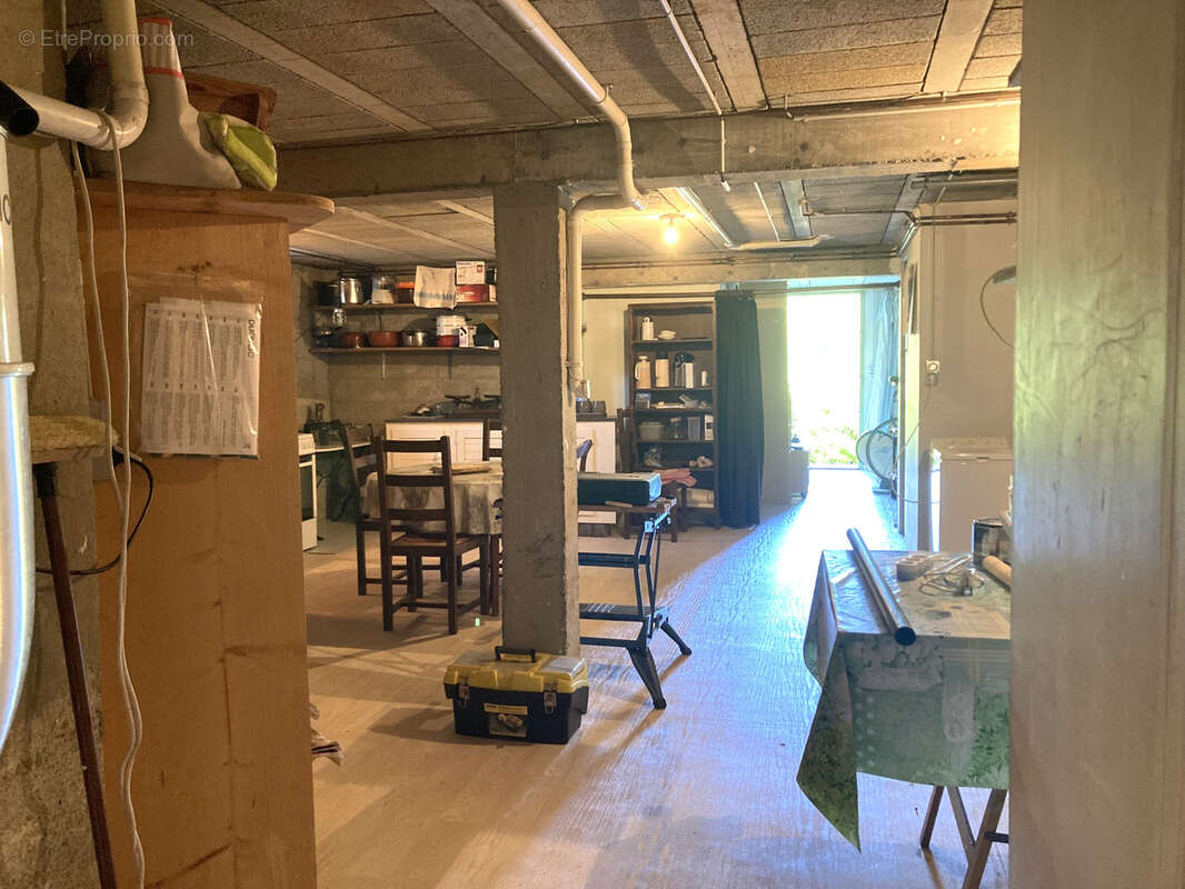 Maison à VILLIEU-LOYES-MOLLON