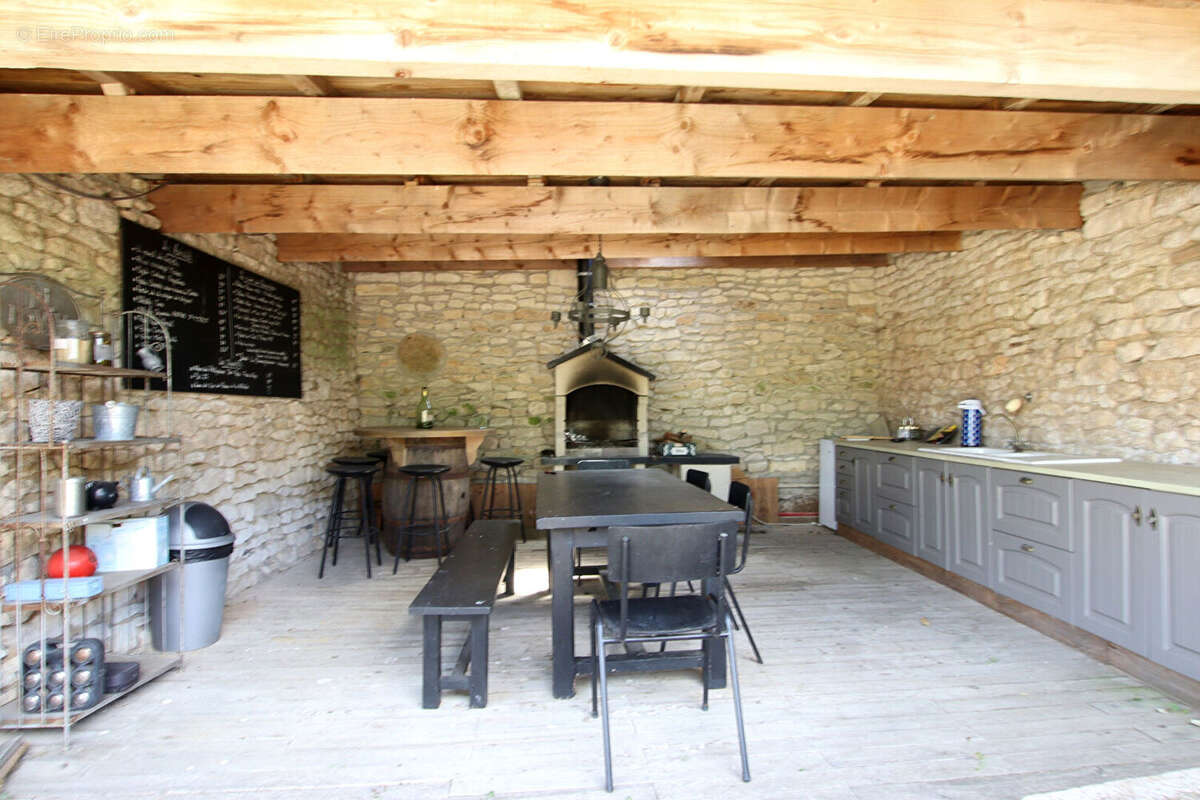Maison à VOUILLE