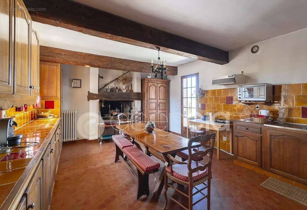 Maison à ROQUEFORT-LES-PINS