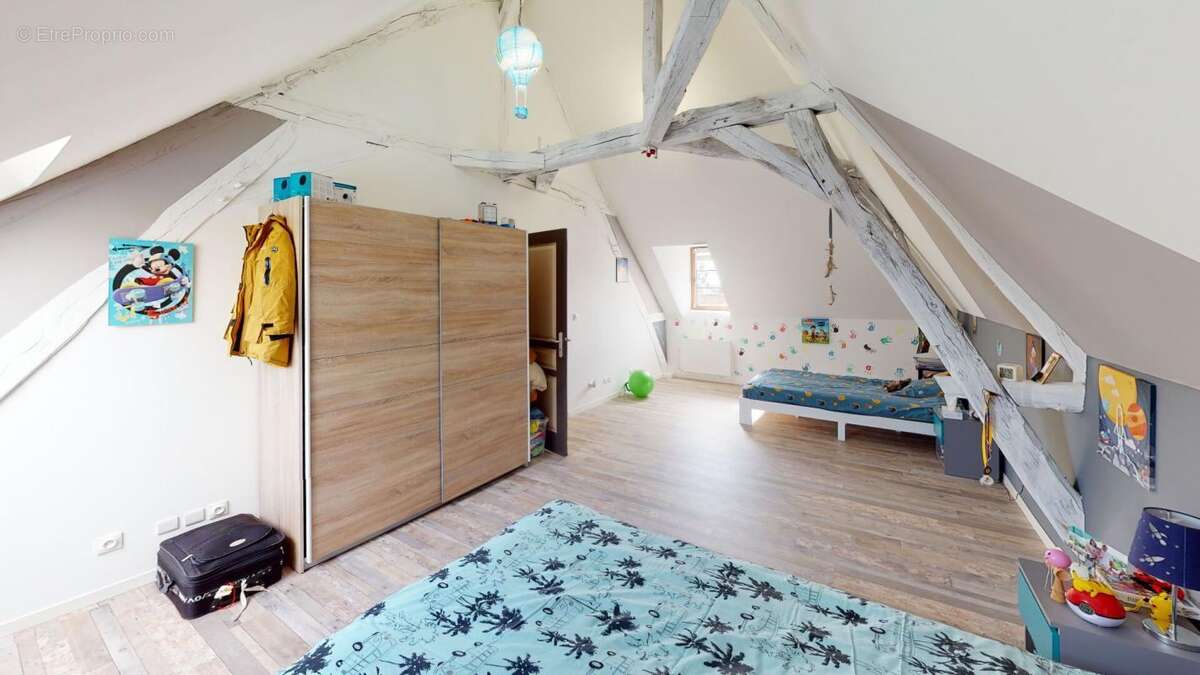 Maison à SAINT-SATUR