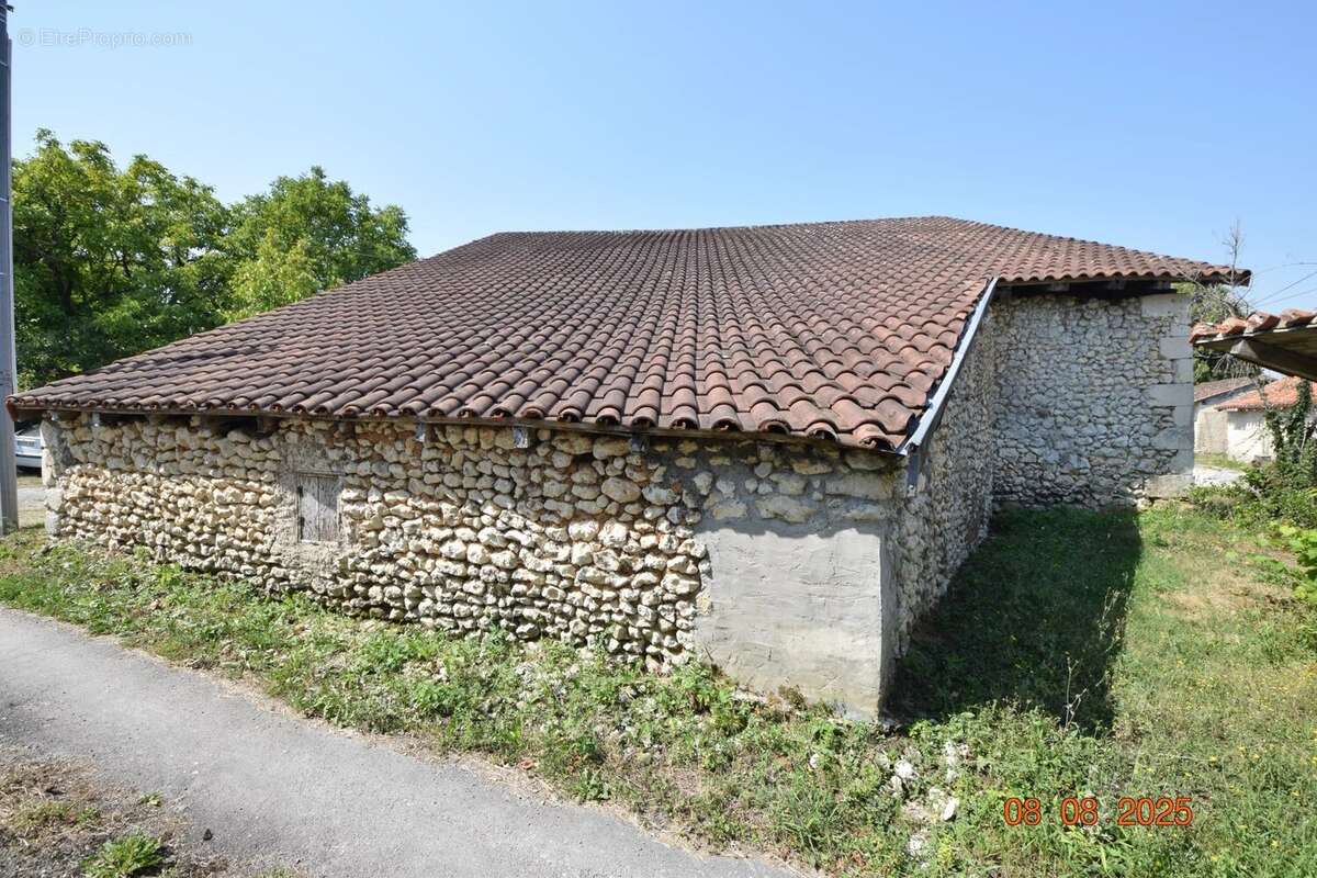 Maison à DOUCHAPT