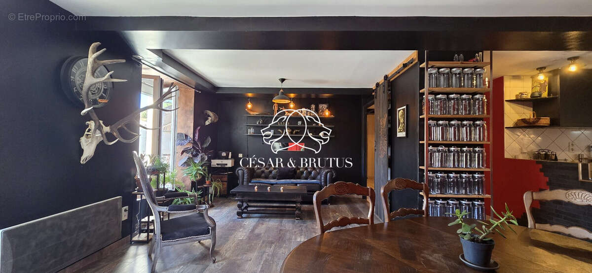 Appartement à LAUSSONNE