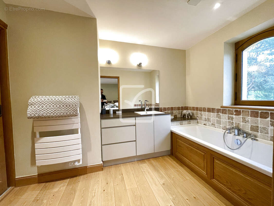 Maison à BEAUMONT-DU-PERIGORD