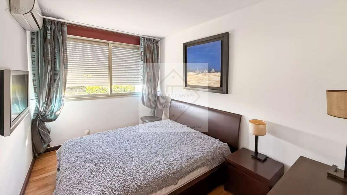 Appartement à MANDELIEU-LA-NAPOULE