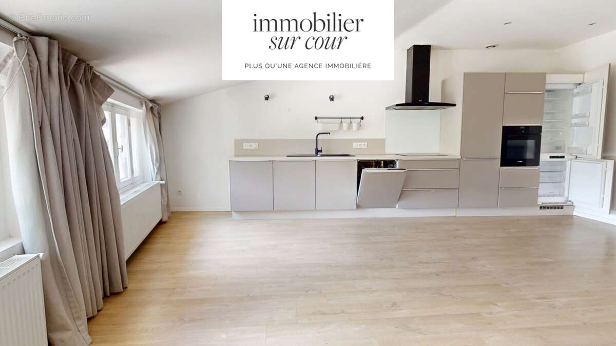 Appartement à SAINT-ETIENNE