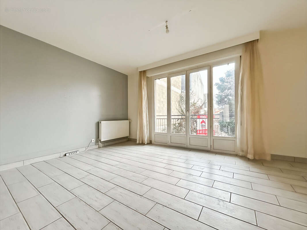 Appartement à ROSNY-SOUS-BOIS