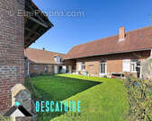 Maison à LE DOULIEU