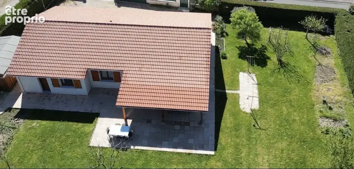 Maison 7 pièces 105 m² à vendre à Mezeriat (01660) - photo 3