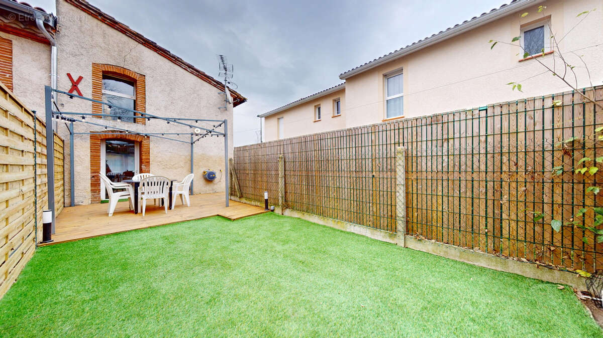 Maison à LABARTHE-SUR-LEZE