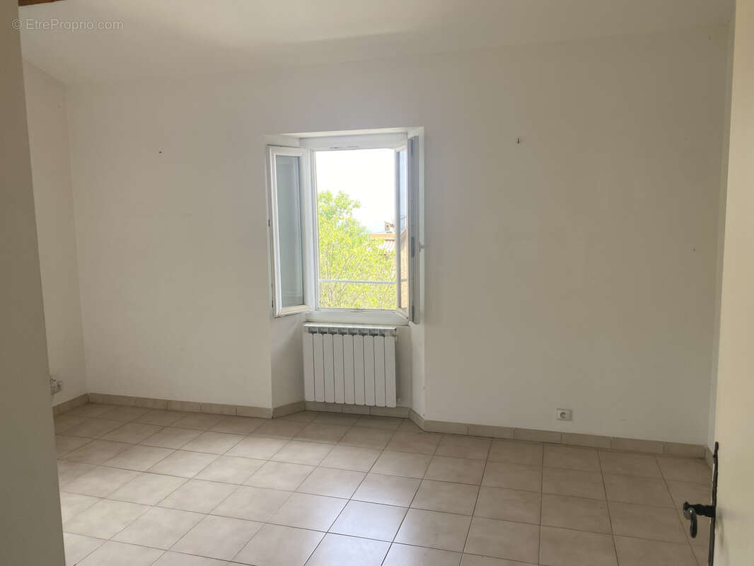 Maison à SPERACEDES