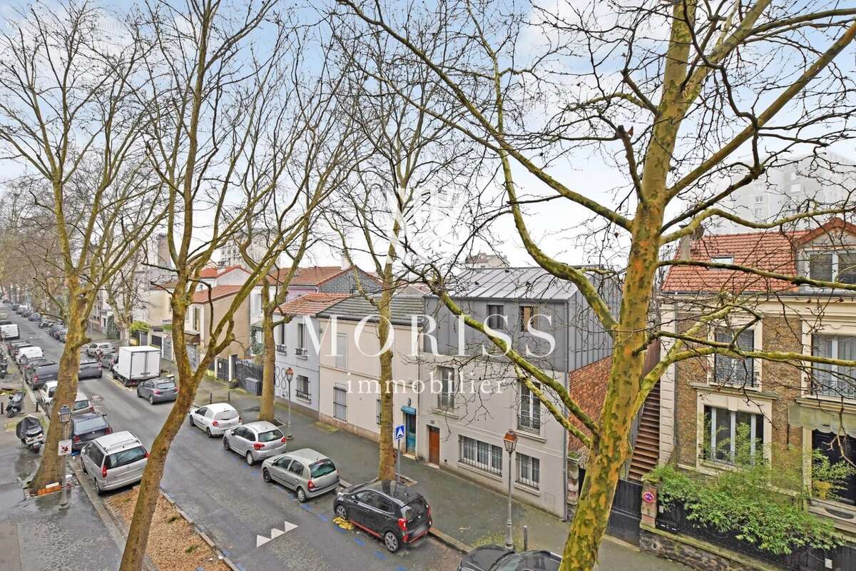 Appartement à LES LILAS