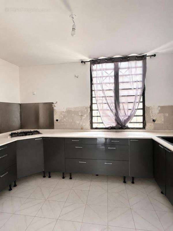 A vendre : appartement t3 cluny fort de france (97200) - photo 3
