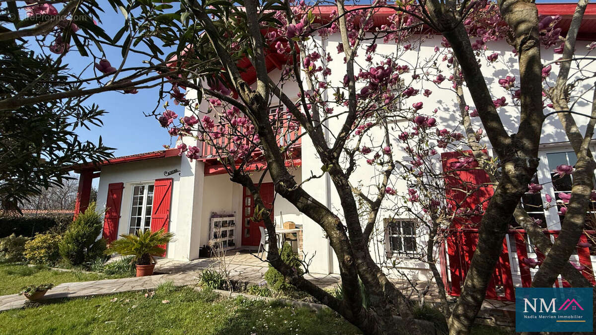 Maison à URCUIT