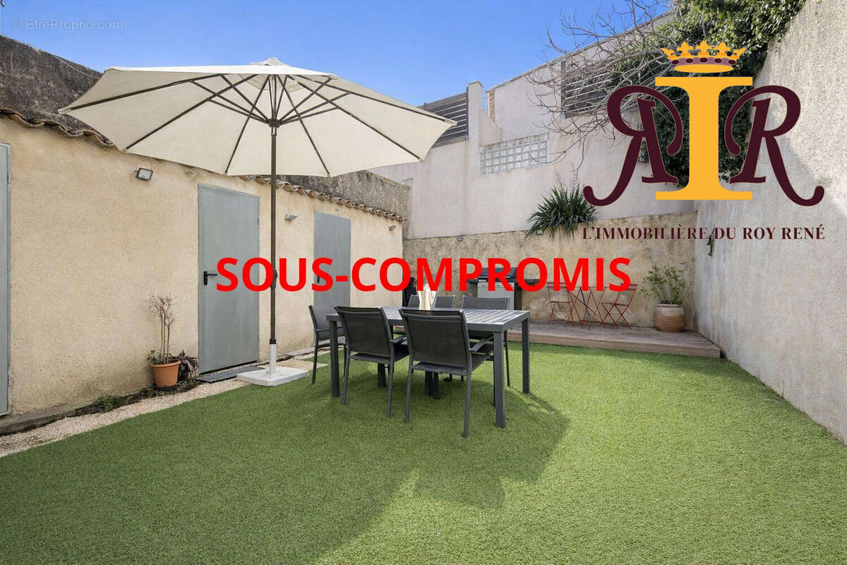 Appartement à PERTUIS