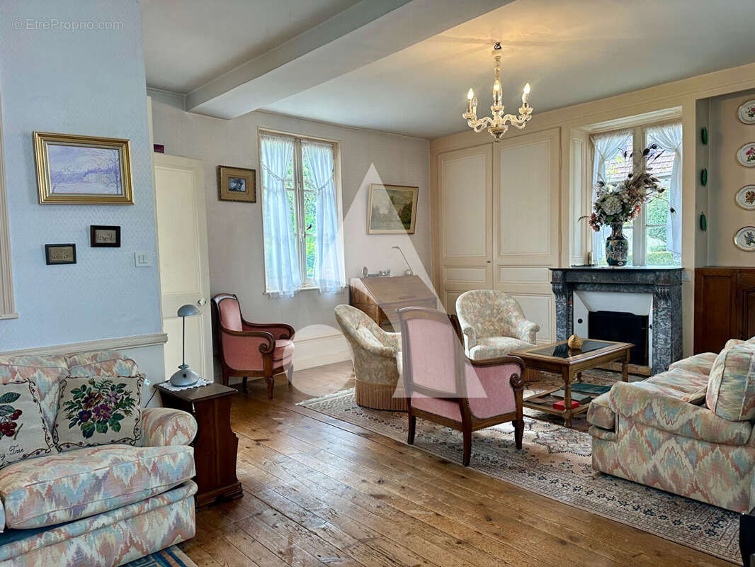 Maison à HONDOUVILLE