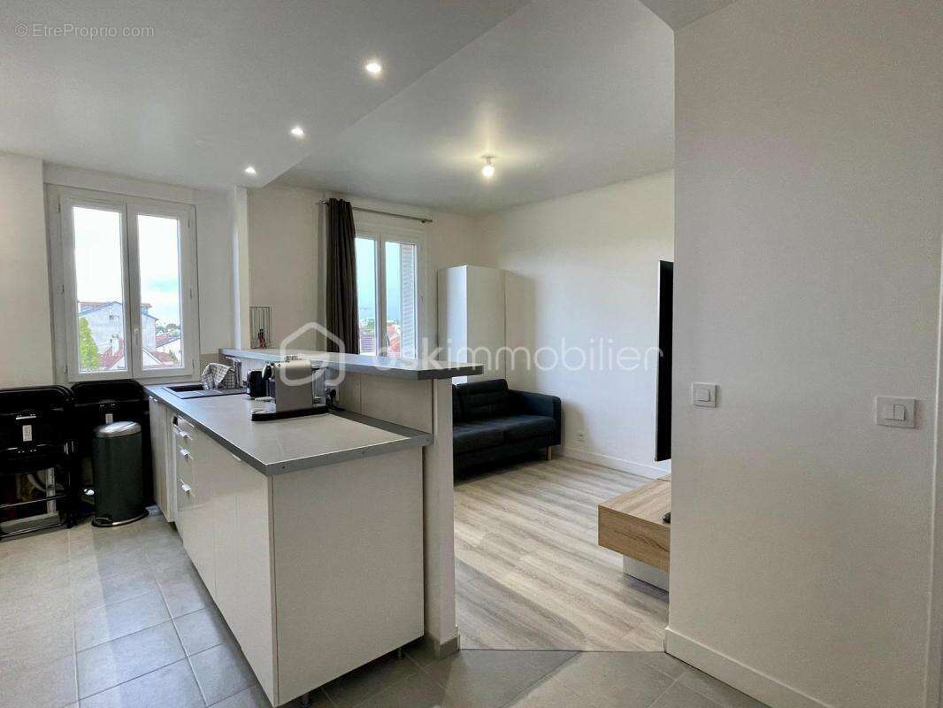 Appartement à COLOMBES