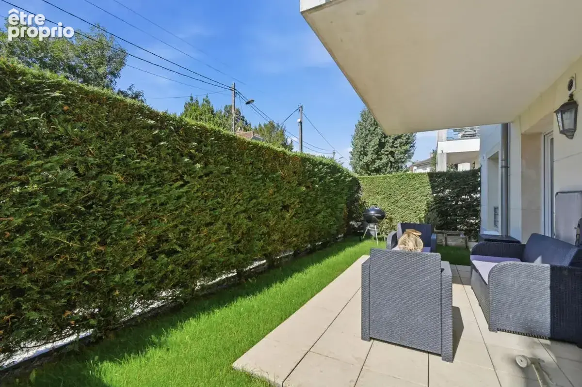 Appartement à SAINT-CYR-L'ECOLE