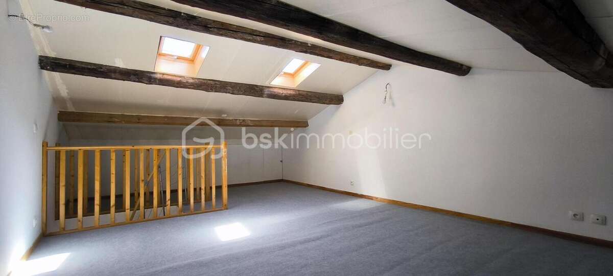 Appartement à CHARLEVAL