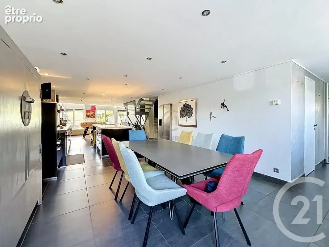 Maison 184 m² à Lorette  - photo 10