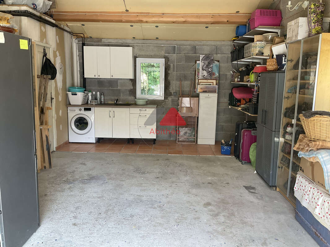 Maison à LARAGNE-MONTEGLIN