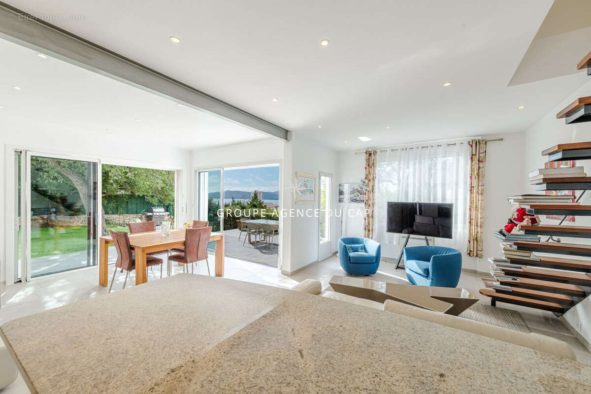 Maison à SAINT-RAPHAEL