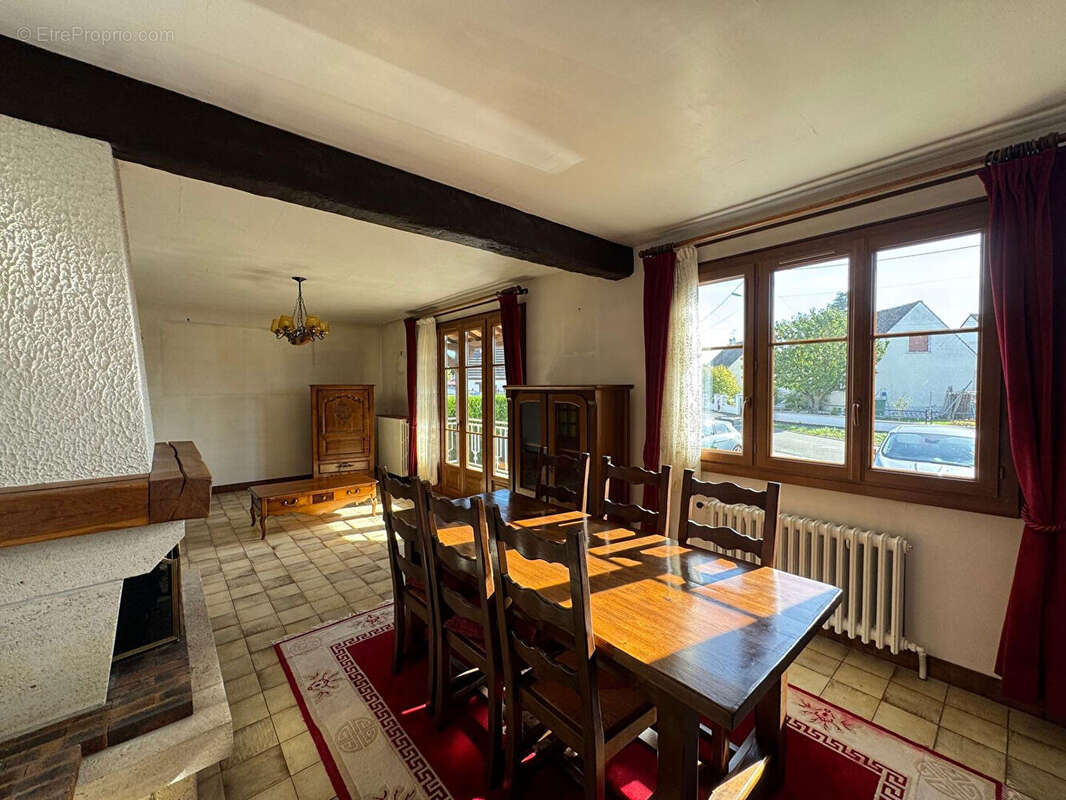 Maison à CREPY-EN-VALOIS