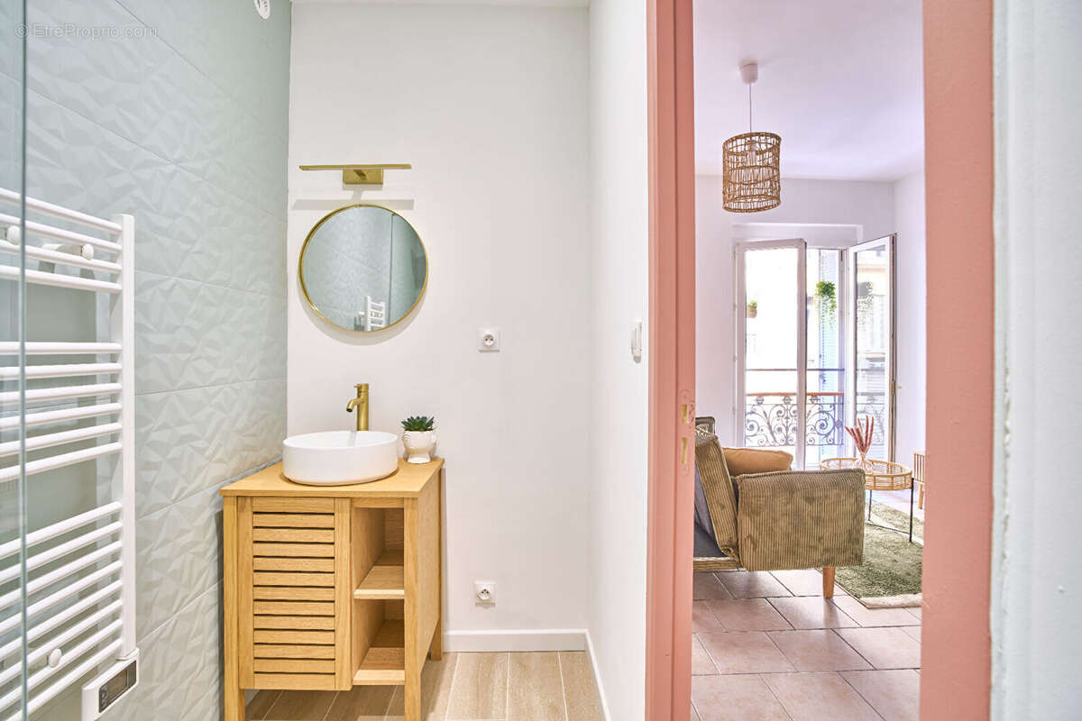 Appartement à MARSEILLE-2E