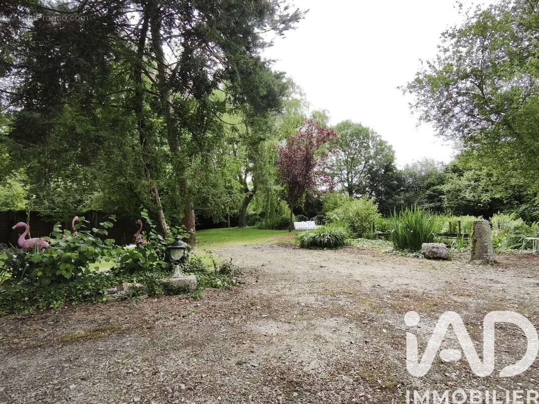Maison 219 m² à Pre-En-Pail  - photo 3